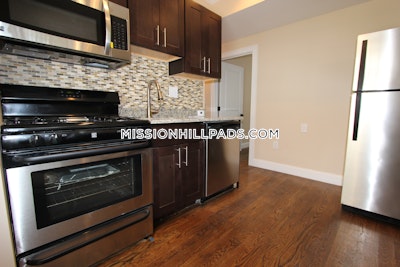 Roxbury 2 Beds 1 Bath Boston - $2,950 No Fee