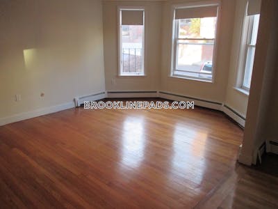 Brookline Apartment for rent 2 Bedrooms 1 Bath  Beaconsfield - $3,295 No Fee