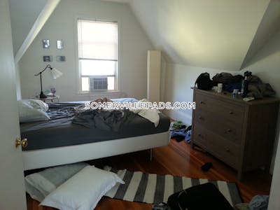 Somerville 1 Bed 1 Bath  Davis Square - $3,000