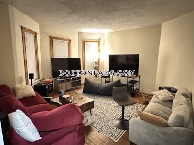 Mission Hill 3 Bed, 1 Bath Unit Boston - $4,100 50% Fee
