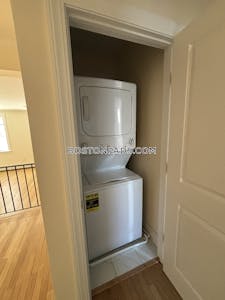 Brookline 1 Bed 1 Bath BROOKLINE- COOLIDGE CORNER $3,700 Coolidge Corner - $3,700 No Fee
