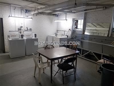 Medford 1 Bed 1 Bath MEDFORD  Medford Square - $1,750