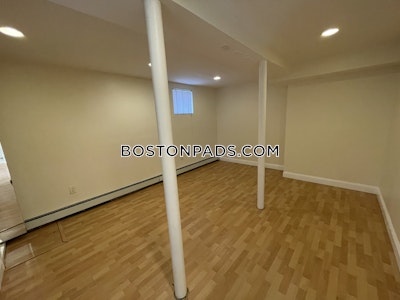 Brookline 2 Bed 2 Bath BROOKLINE  Beaconsfield - $3,500