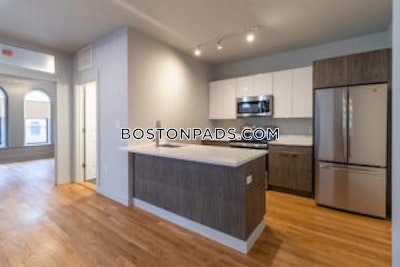 Lynn Modern 1 bed, 1 bath available now on Munroe Ave in Lynn - $2,100