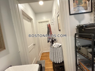 Salem 2 Bed 1 Bath SALEM $2,700 - $2,700 No Fee