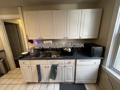 Mission Hill 4 Beds 1.5 Baths Boston - $4,800 No Fee