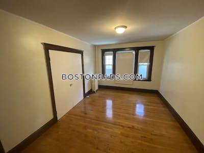 Cambridge 2 Bed 1 Bath CAMBRIDGE Central Square/cambridgeport - $3,250