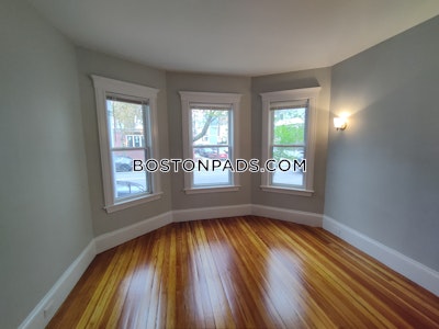 Dorchester 4 Bed, 1 Bath Unit Boston - $4,000 No Fee