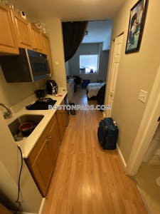 Winthrop Studio 1 Bath - $1,750 No Fee
