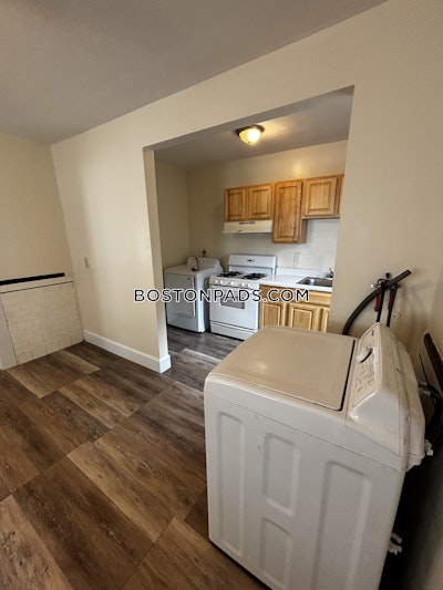 Dorchester 3 Beds 1 Bath Boston - $3,200