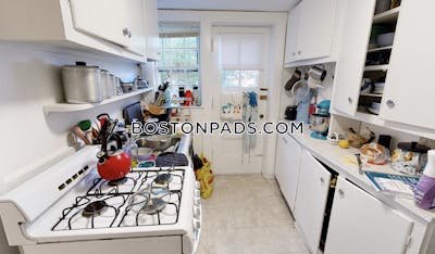 Cambridge 1 Bed 1 Bath  Harvard Square - $2,900 No Fee