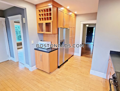 Brookline 3 Bed 1 Bath BROOKLINE- WASHINGTON SQUARE $5,000  Washington Square - $3,900