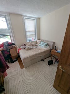 Brookline 1 Bed 1 Bath BROOKLINE- BROOKLINE VILLAGE $2,500 Brookline Village - $2,500