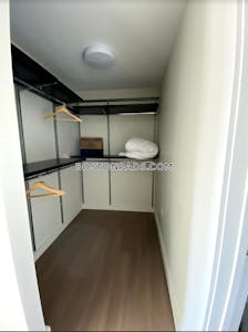 Back Bay 1 Bed 1 Bath Boston - $4,867