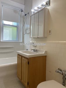 Brookline 3 Bed 1 Bath BROOKLINE- COOLIDGE CORNER $4,300 Coolidge Corner - $4,300 No Fee