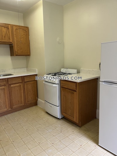 Malden 1 Bed 1 Bath - $1,925 No Fee
