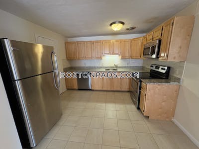 Brookline 2 Beds 1 Bath  Boston University - $3,400 No Fee