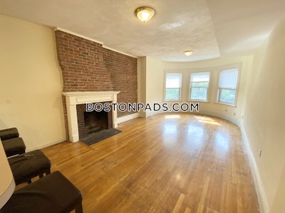 Brookline 3 Bed 2 Bath BROOKLINE- COOLIDGE CORNER $5,500  Coolidge Corner - $5,500