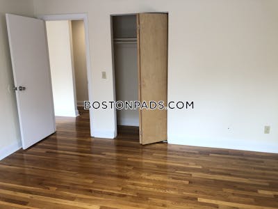 Brookline 2 Bed 1 Bath BROOKLINE- BOSTON UNIVERSITY $3,600  Boston University - $3,500 No Fee