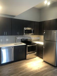 Lynn 1 Bed 1 Bath - $2,275 No Fee
