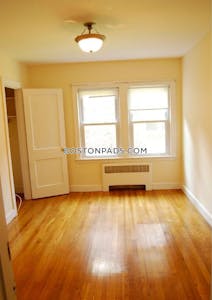 Brighton 4 Beds 2 Baths Boston - $5,900
