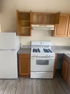 Quincy 1 Bed 1 Bath  Quincy Center - $2,100