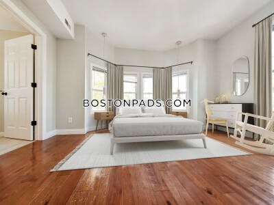 Dorchester 3 Beds 2 Baths Boston - $3,195 No Fee