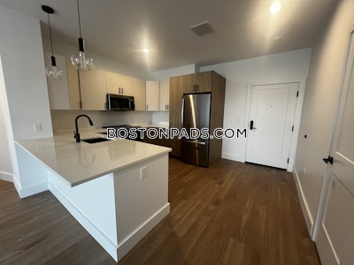 Saugus Apartment for rent 3 Bedrooms 2 Baths - $4,426