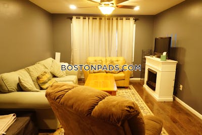 Fall River Apartment for rent 2 Bedrooms 1 Bath - $1,950