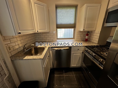 Fenway/kenmore 1 bedroom 1 baths in BOSTON Boston - $2,700 No Fee