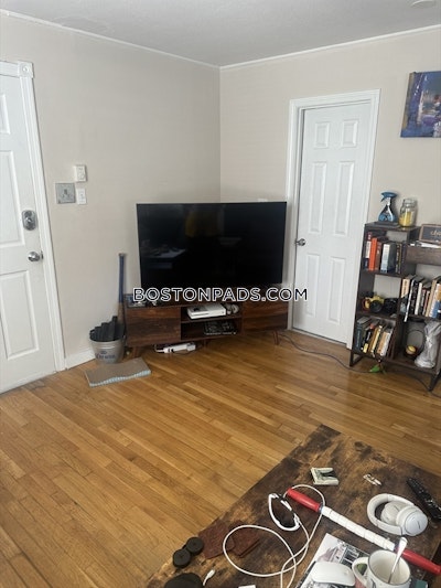 South Boston 1 Bed 1 Bath Boston - $2,400 50% Fee