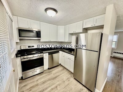 Somerset 2 bedroom 1 baths in SOMERSET - $1,925 No Fee