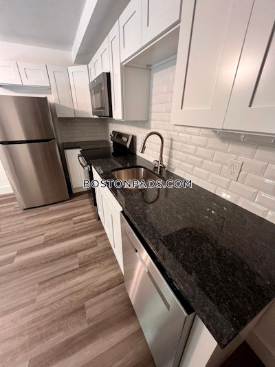 Lancaster 1 bedroom 1.5 baths in Lancaster - $1,900 No Fee